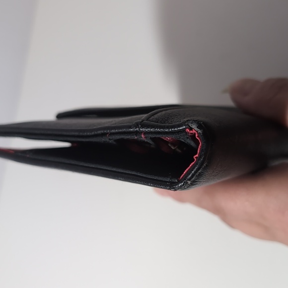 Kenneth Cole Black Wallet - Picture 10 of 10